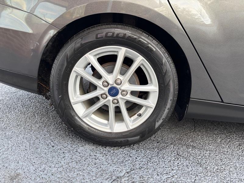 Ford Focus SE Sedan 2015