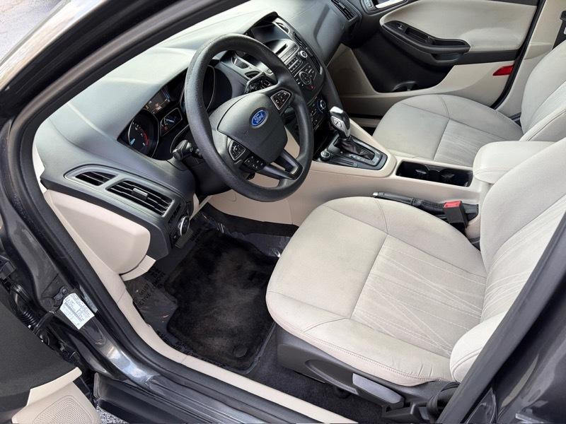 Ford Focus SE Sedan 2015