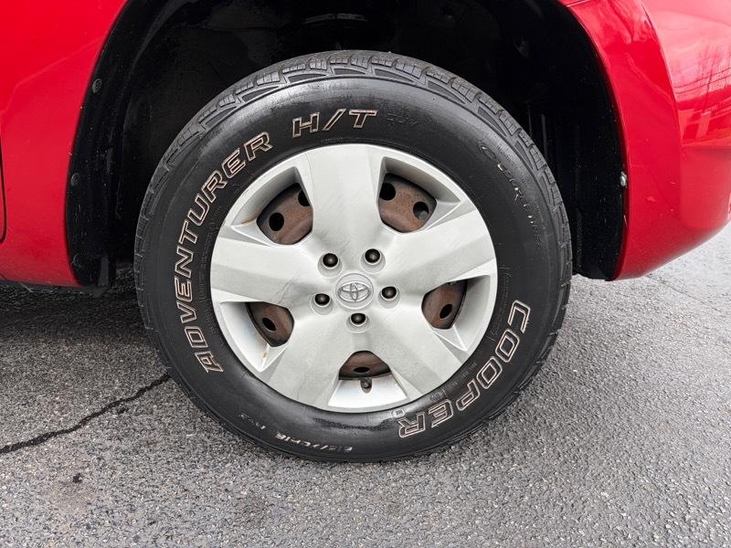 Toyota RAV4 Base I4 2WD 2008