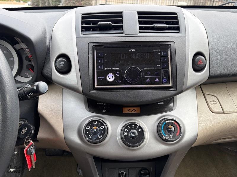 Toyota RAV4 Base I4 2WD 2008