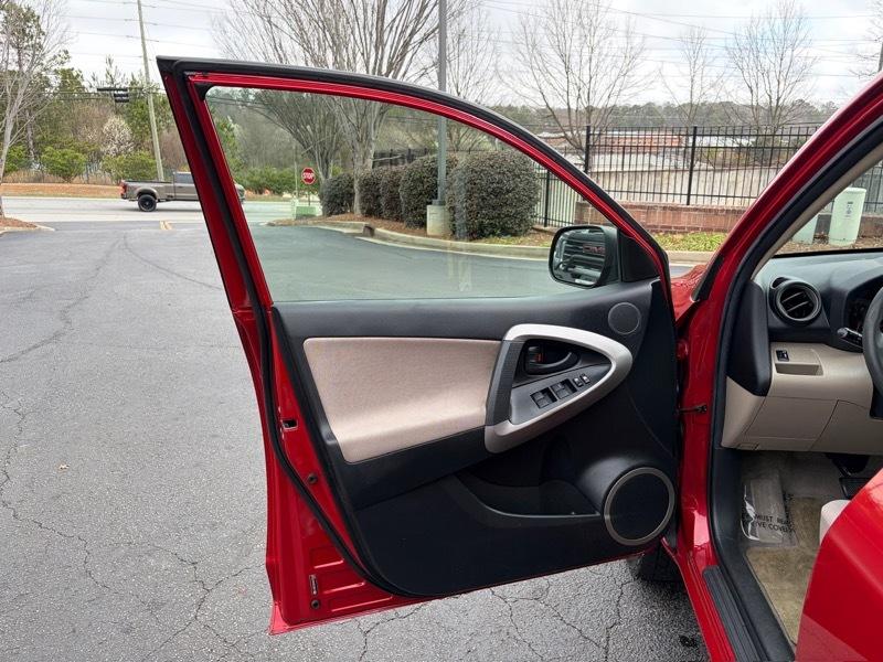 Toyota RAV4 Base I4 2WD 2008