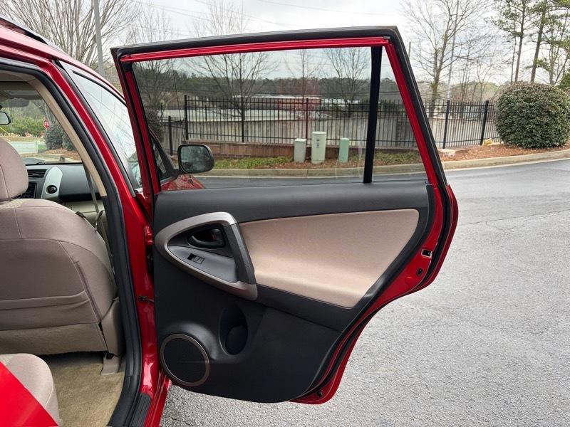 Toyota RAV4 Base I4 2WD 2008