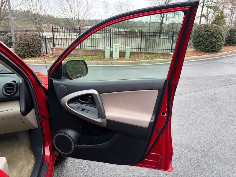 Toyota RAV4 Base I4 2WD 2008