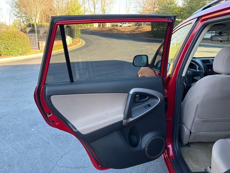 Toyota RAV4 Base I4 2WD 2008