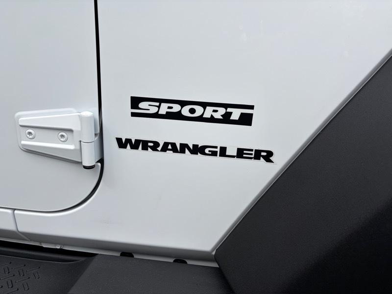 Jeep Wrangler Sport 4WD 2016