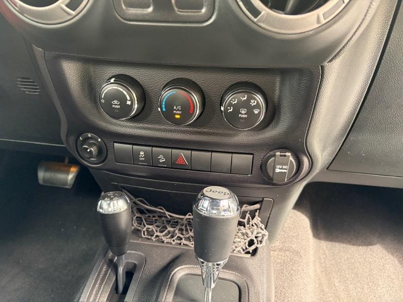 Jeep Wrangler Sport 4WD 2016