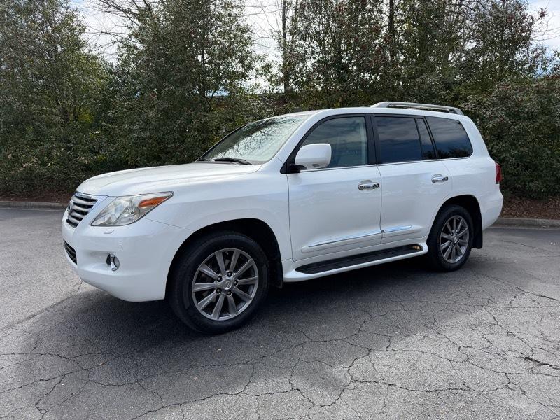 Lexus LX 570 Sport Utility 2011