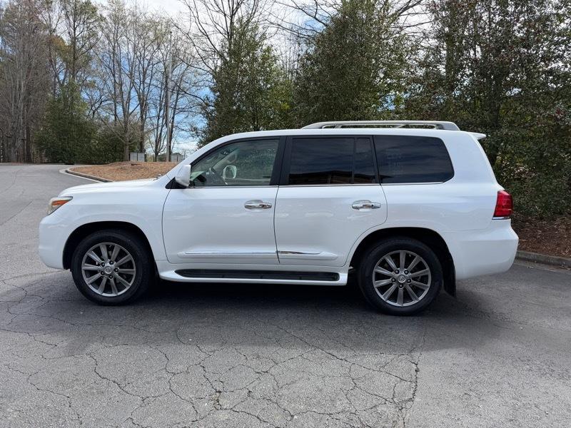 Lexus LX 570 Sport Utility 2011