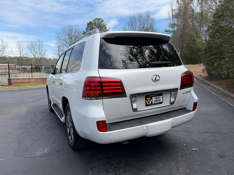 Lexus LX 570 Sport Utility 2011