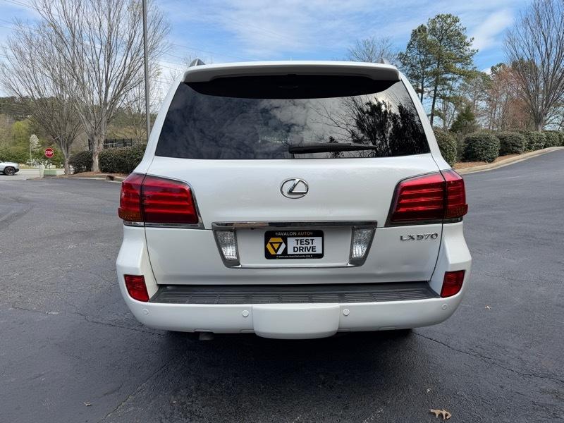 Lexus LX 570 Sport Utility 2011