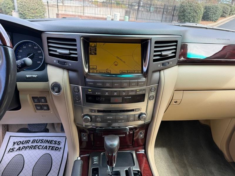 Lexus LX 570 Sport Utility 2011