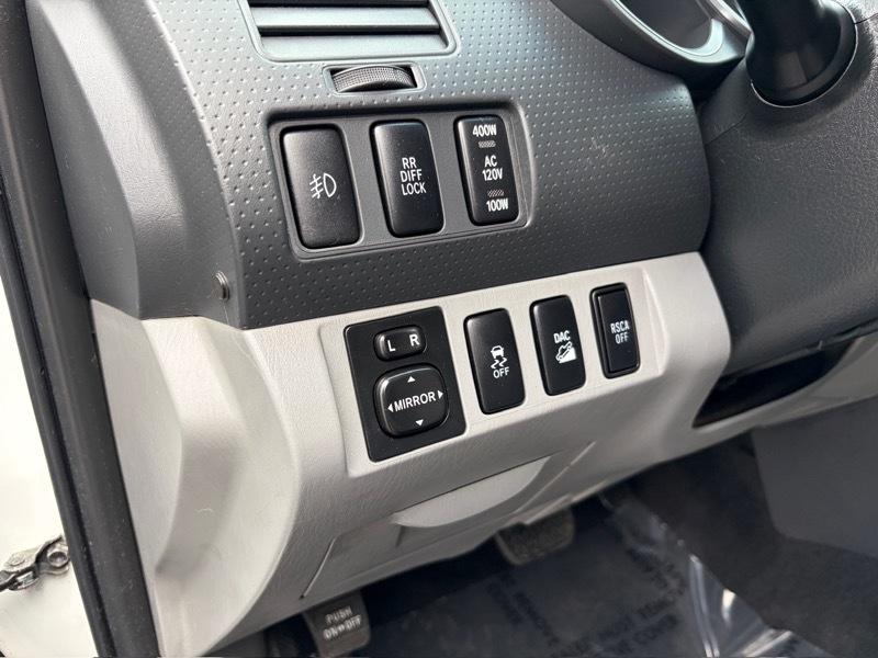 Toyota Tacoma Double Cab V6 4WD 2013