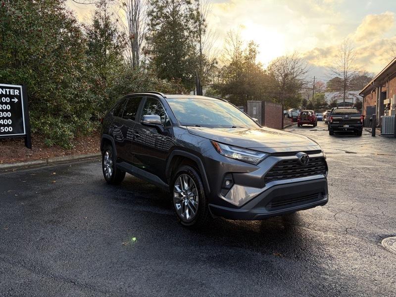 Toyota RAV4 XLE Premium 2022