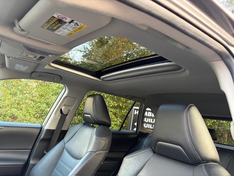 Toyota RAV4 XLE Premium 2022