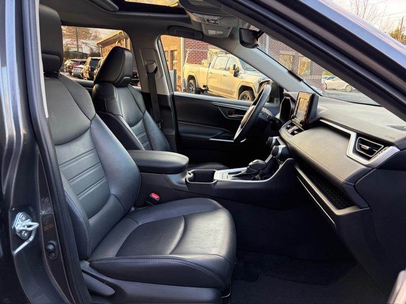 Toyota RAV4 XLE Premium 2022