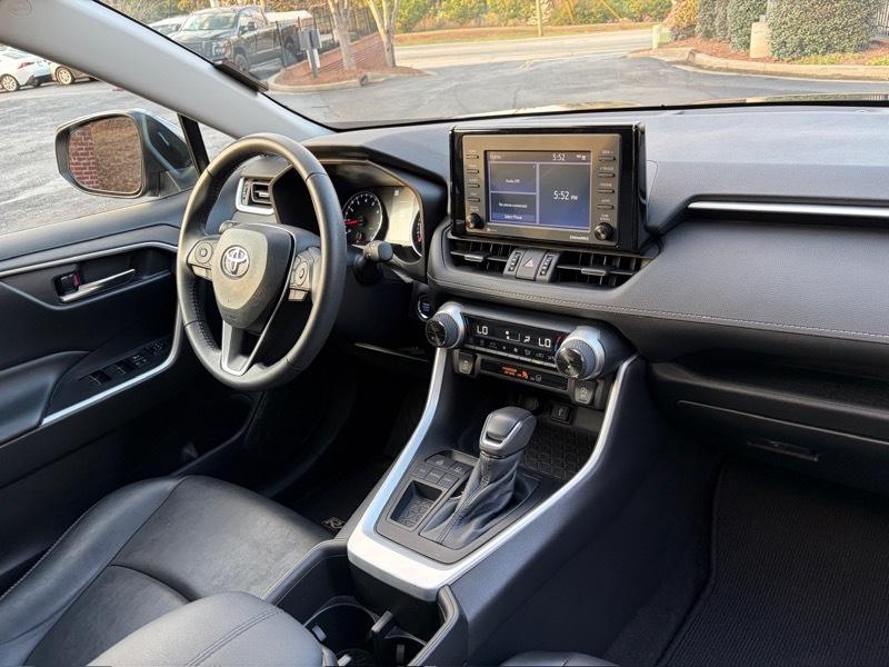 Toyota RAV4 XLE Premium 2022