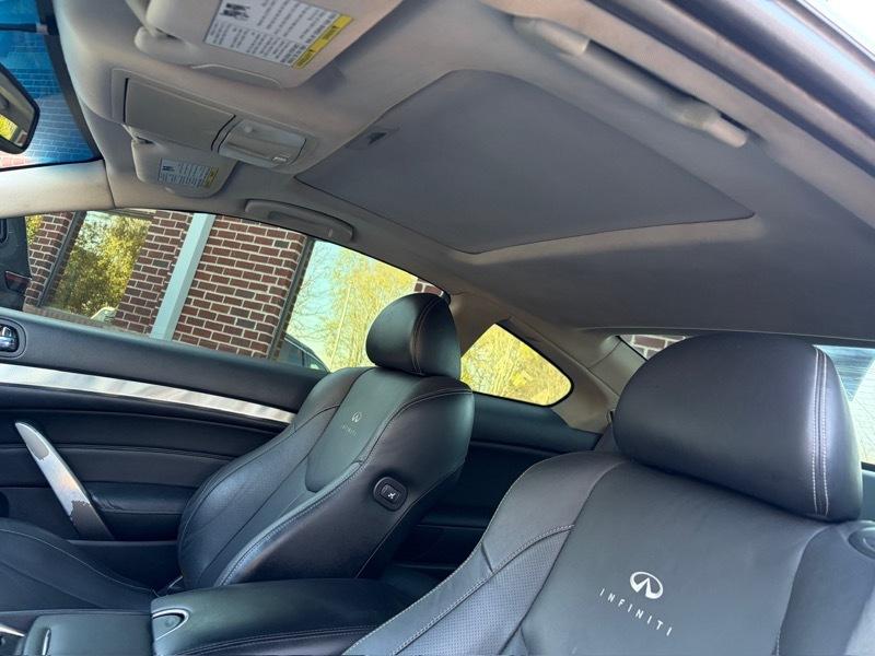 Infiniti G Coupe  2013