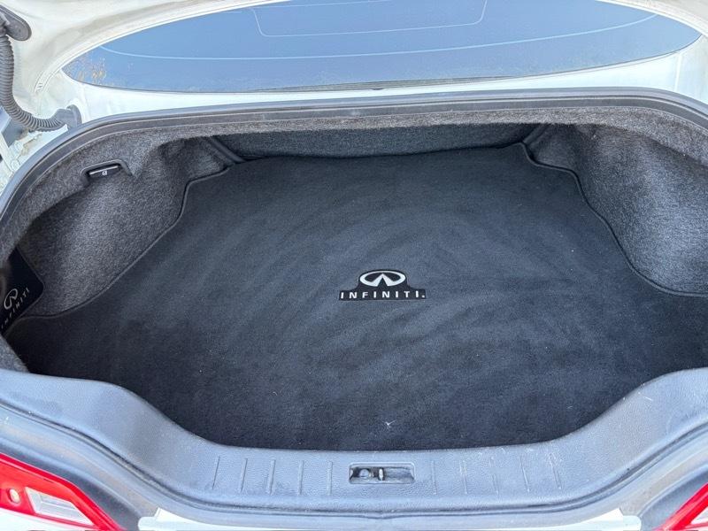 Infiniti G Coupe  2013