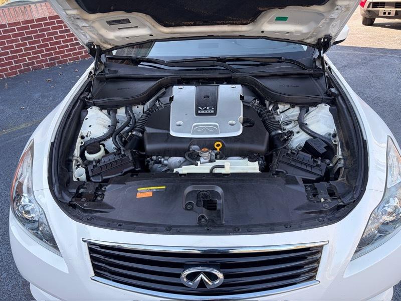 Infiniti G Coupe  2013