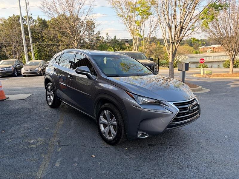 Lexus NX 200t FWD 2017