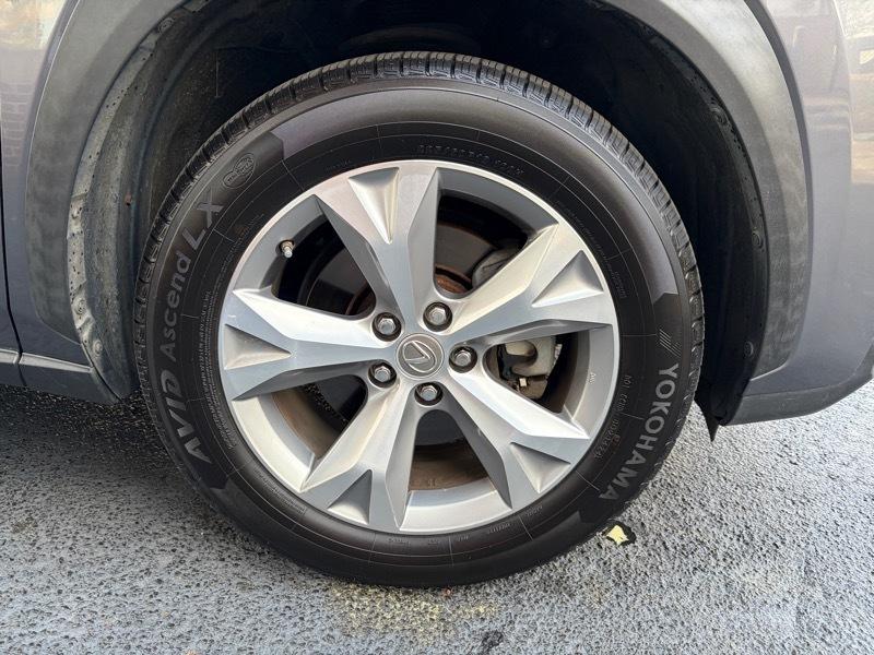 Lexus NX 200t FWD 2017