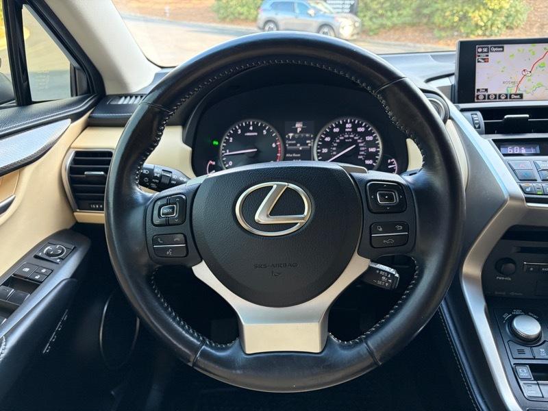 Lexus NX 200t FWD 2017