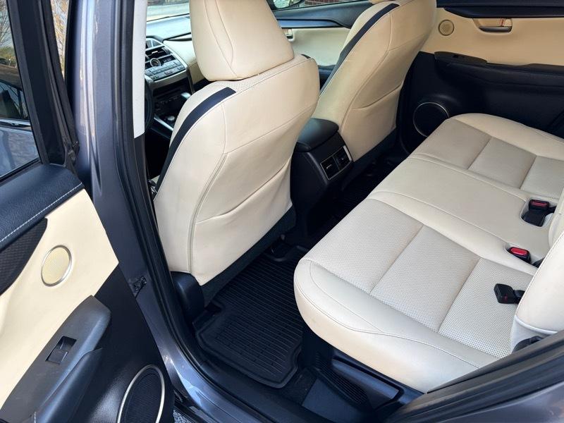 Lexus NX 200t FWD 2017