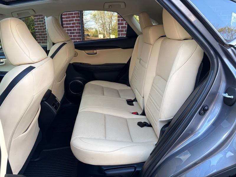 Lexus NX 200t FWD 2017