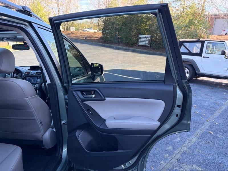 Subaru Forester 2.5i Limited 2016