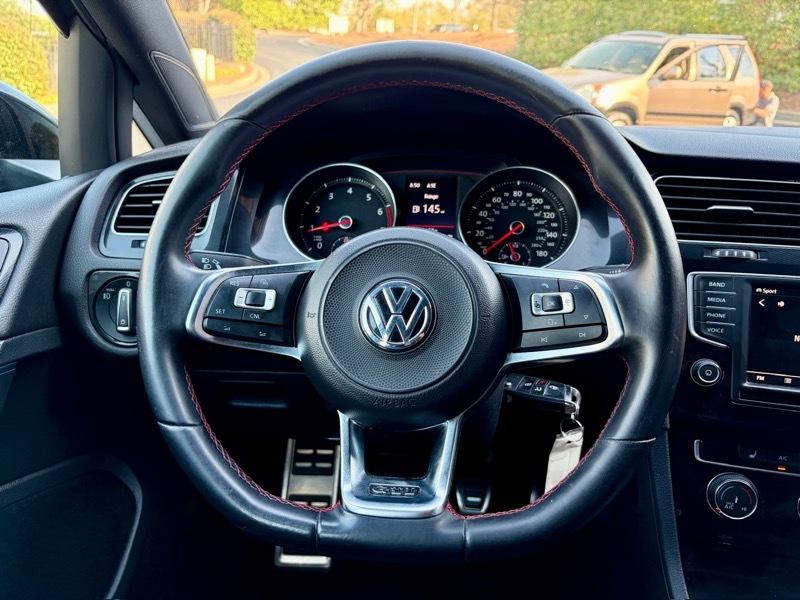 Volkswagen Golf GTI S 6M 4-Door 2017