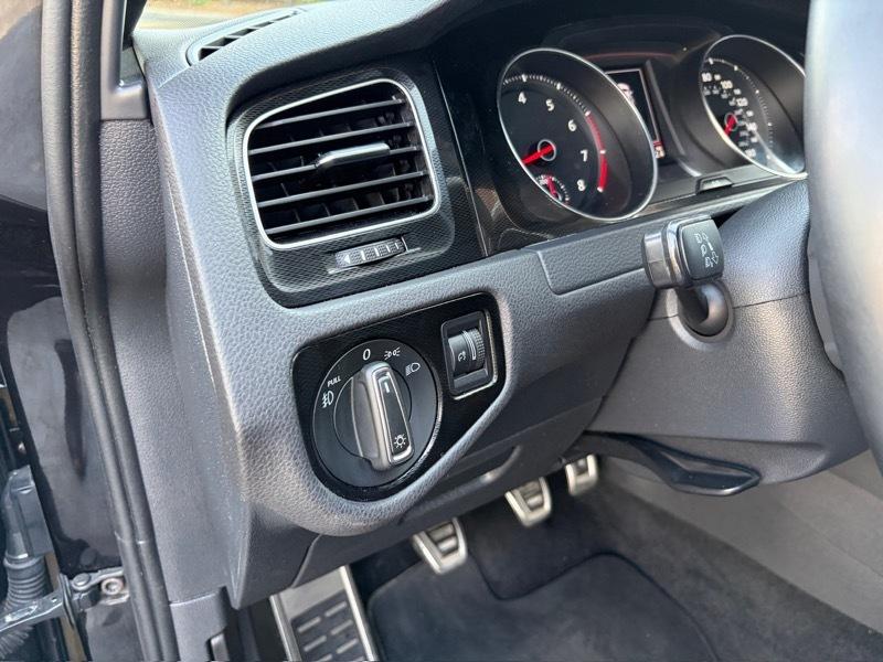 Volkswagen Golf GTI S 6M 4-Door 2017