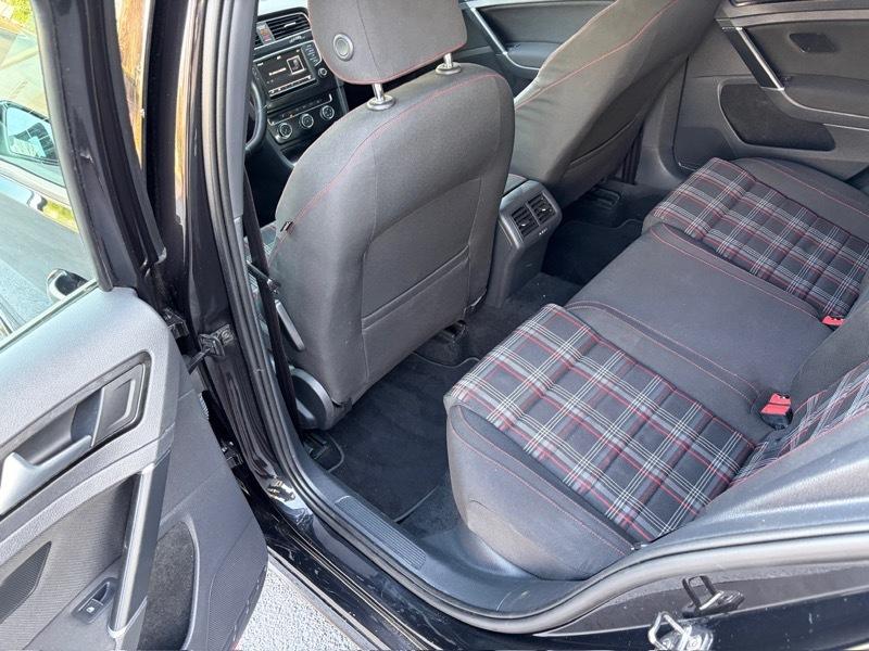 Volkswagen Golf GTI S 6M 4-Door 2017