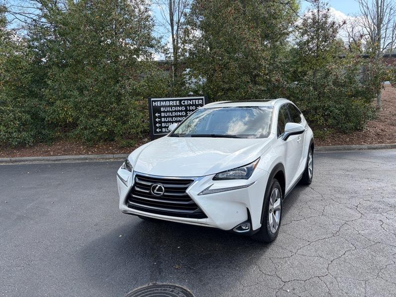 Lexus NX 200t FWD 2017