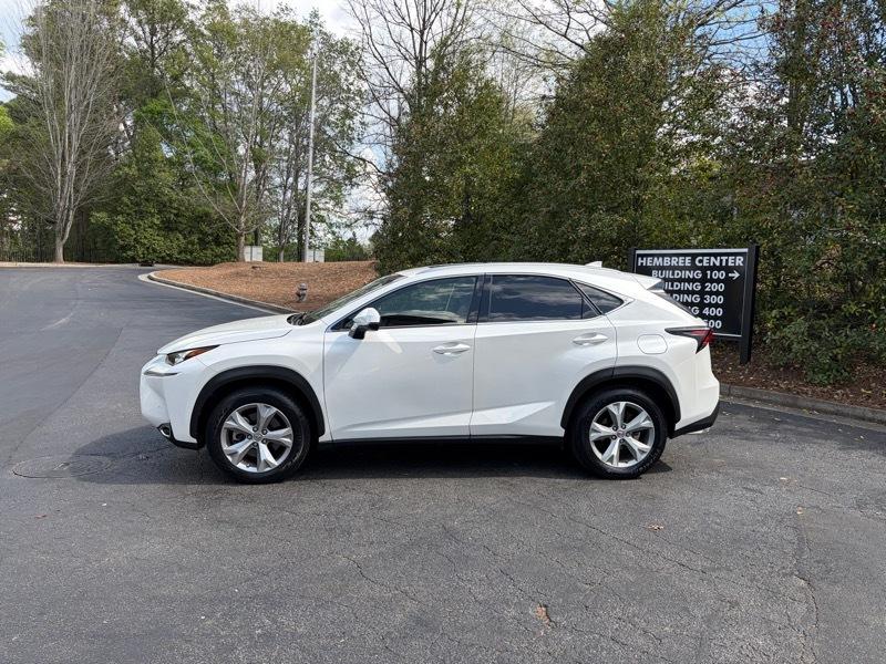 Lexus NX 200t FWD 2017