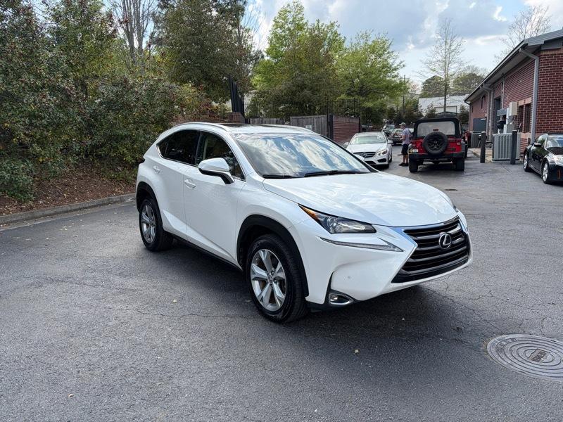 Lexus NX 200t FWD 2017