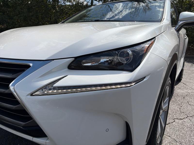 Lexus NX 200t FWD 2017