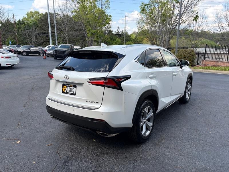 Lexus NX 200t FWD 2017