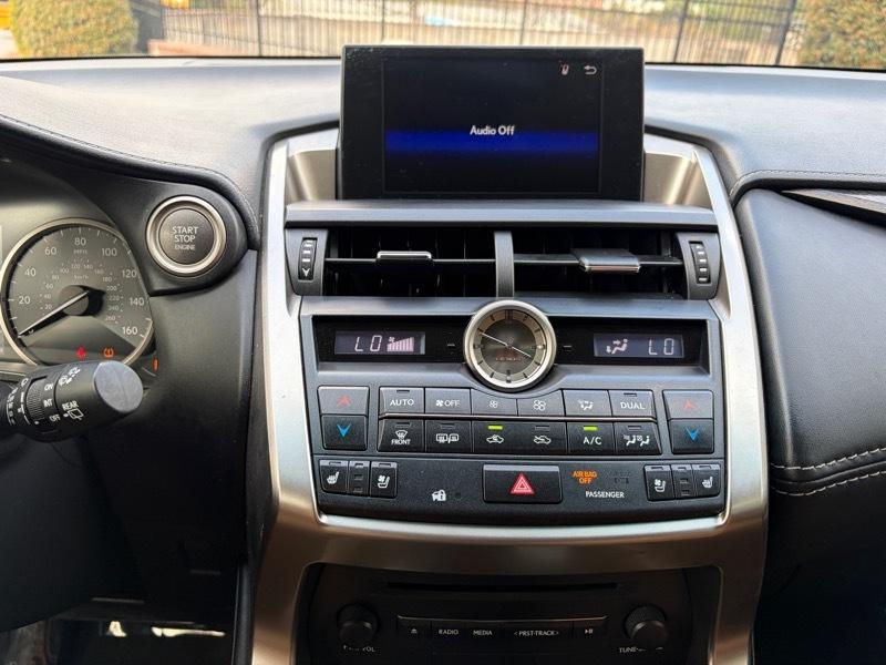 Lexus NX 200t FWD 2017