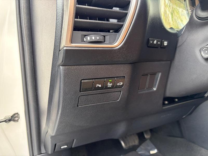 Lexus NX 200t FWD 2017