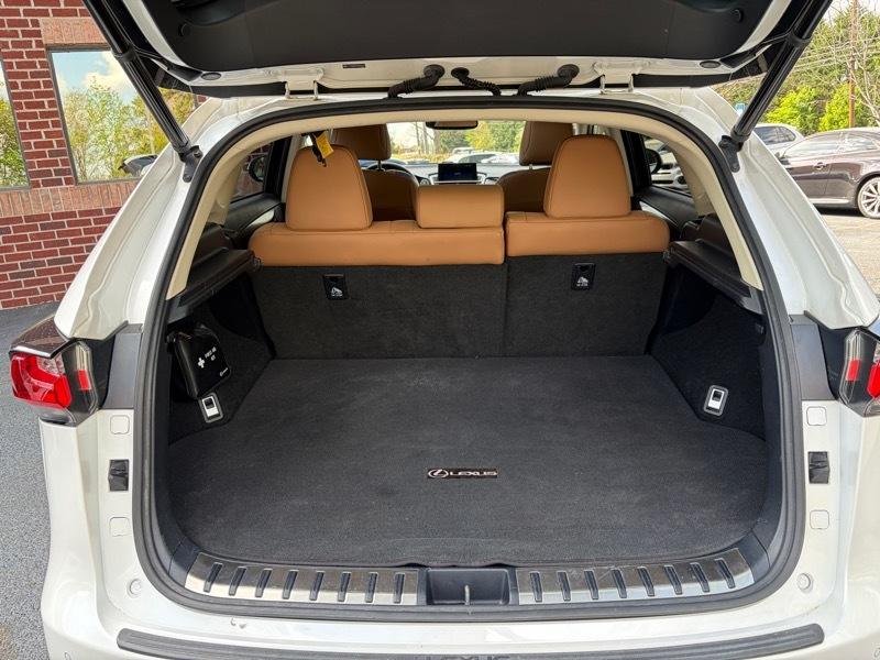 Lexus NX 200t FWD 2017