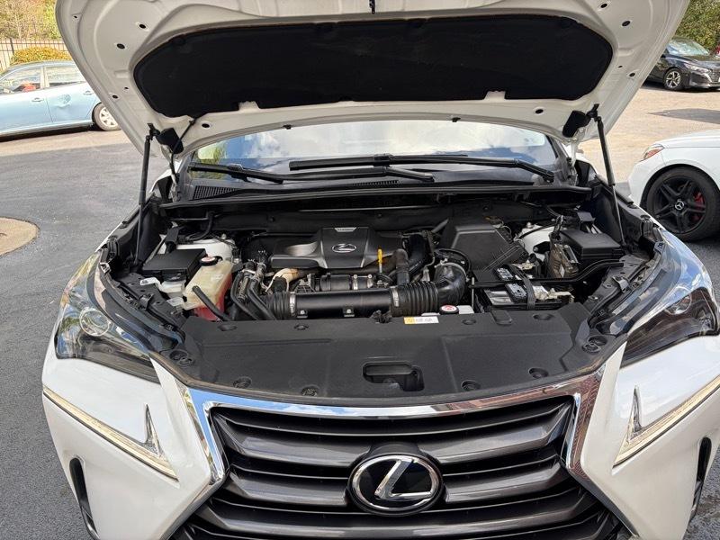 Lexus NX 200t FWD 2017