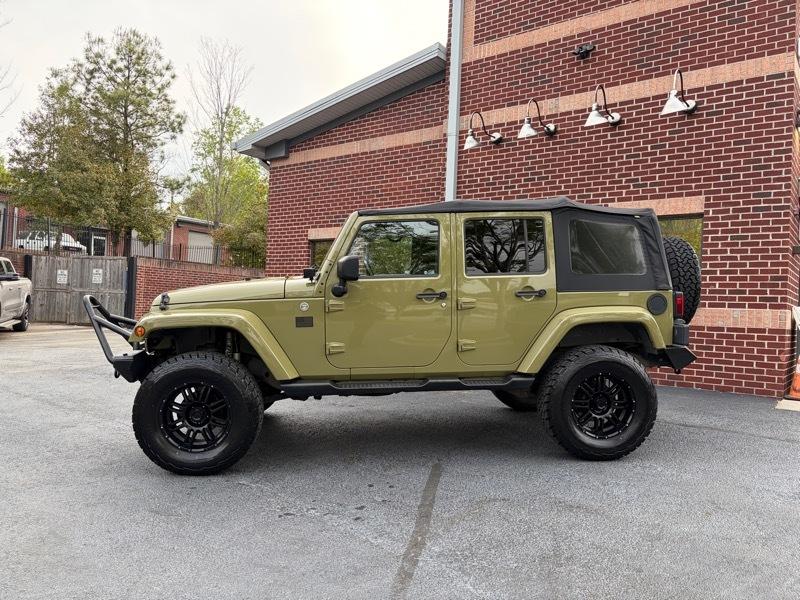 Jeep Wrangler Unlimited Sahara 4WD 2013