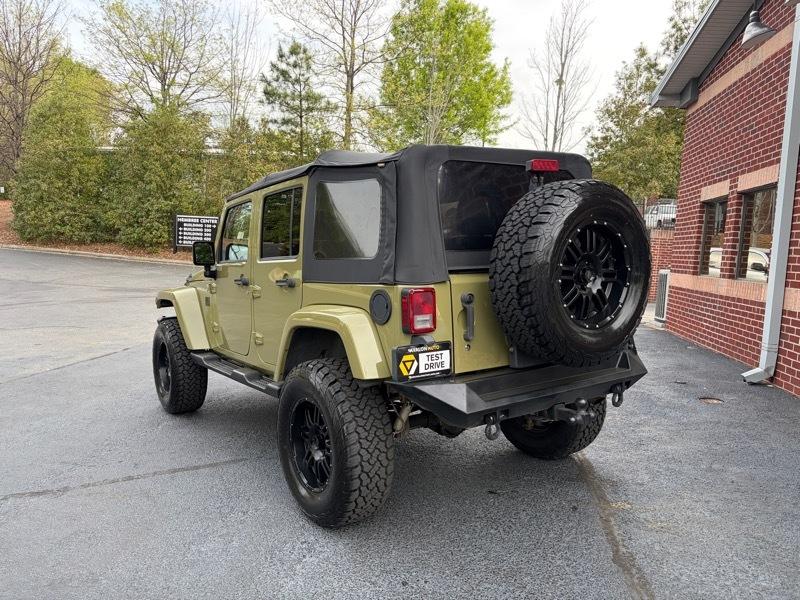 Jeep Wrangler Unlimited Sahara 4WD 2013