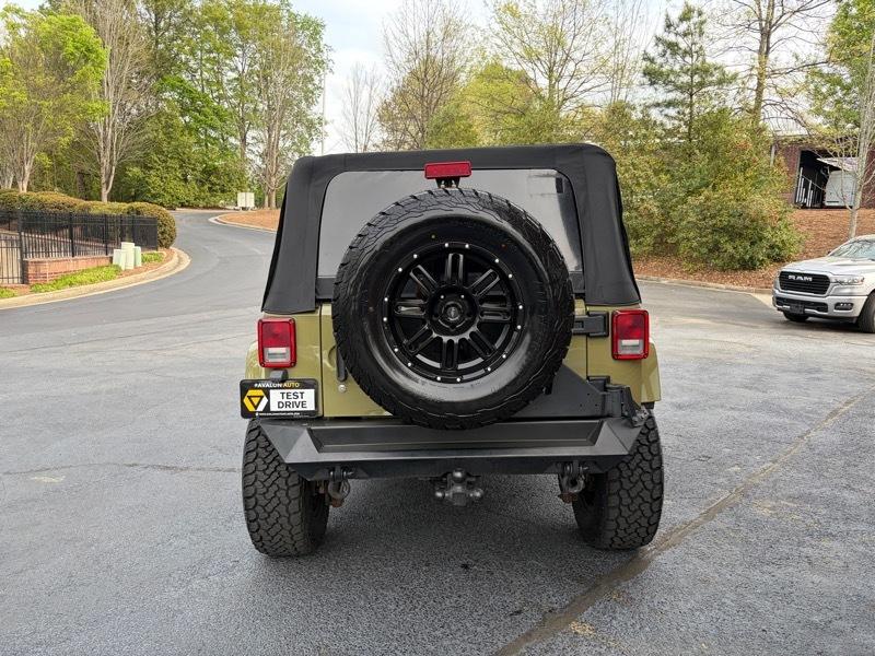 Jeep Wrangler Unlimited Sahara 4WD 2013