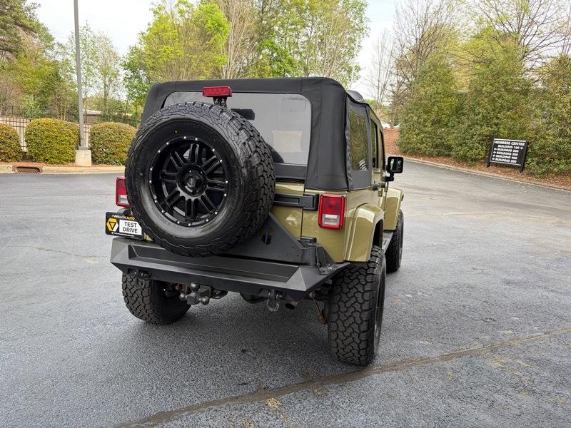 Jeep Wrangler Unlimited Sahara 4WD 2013