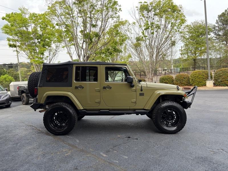 Jeep Wrangler Unlimited Sahara 4WD 2013