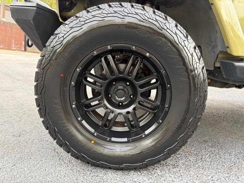 Jeep Wrangler Unlimited Sahara 4WD 2013