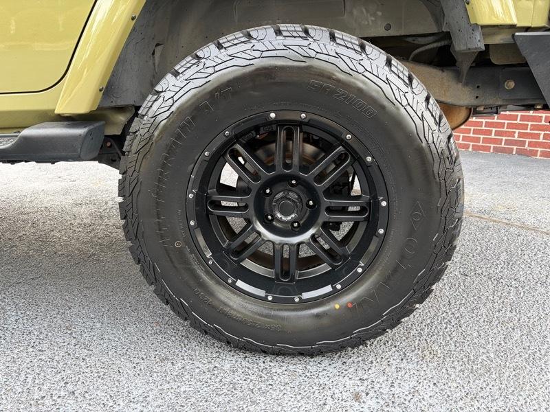 Jeep Wrangler Unlimited Sahara 4WD 2013