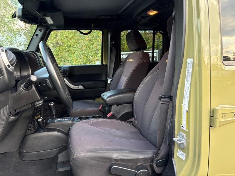 Jeep Wrangler Unlimited Sahara 4WD 2013