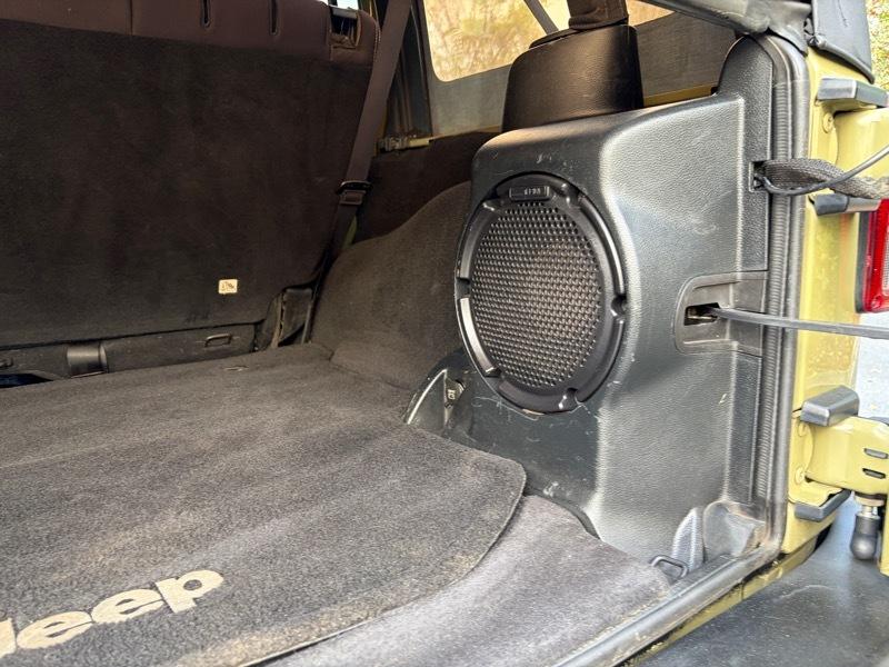 Jeep Wrangler Unlimited Sahara 4WD 2013